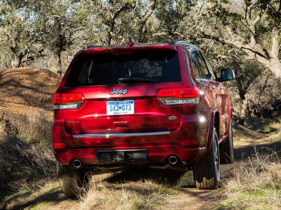  Jeep Grand Cherokee Overland 2013 года  (фото 11 из 20)